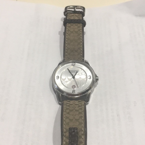 Coach Watch - Picture 2 of 4